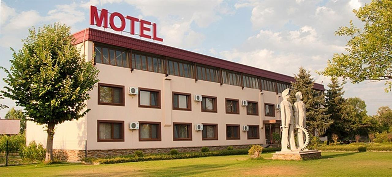 Motel Maritsa ดิมิโตรฟกราด ภายนอก รูปภาพ
